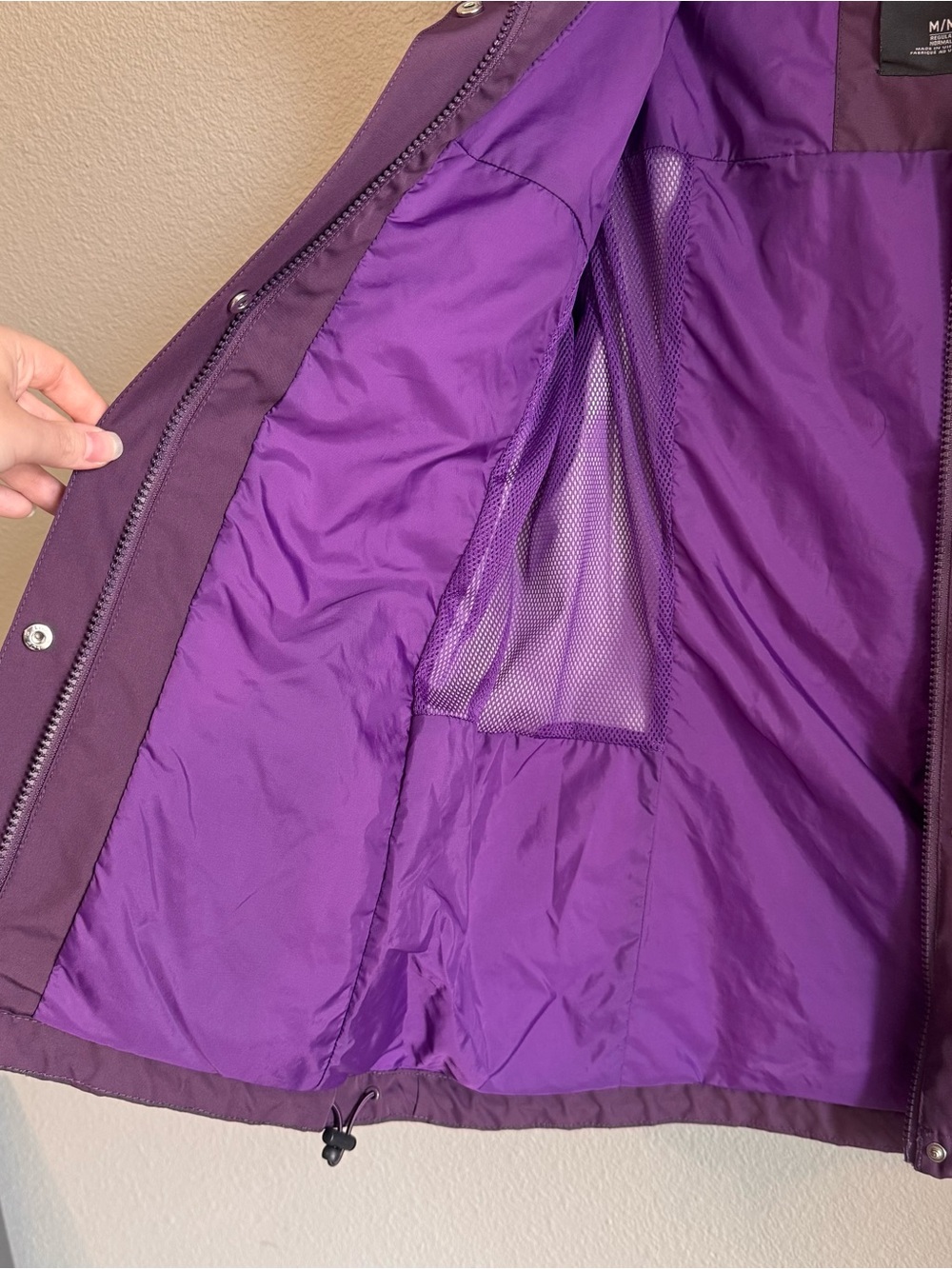 Helly Hansen water repellant jacket - Picture 3 of 6